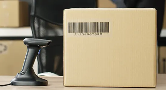 barcode-on-corrugated-box-with-scanner