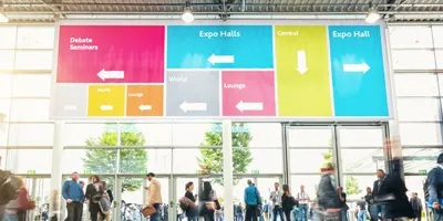 wide-format-printed-banner-at-trade-show